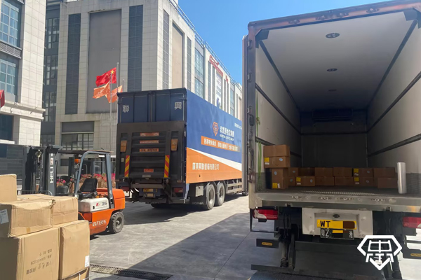 生活用品內(nèi)地運輸?shù)较愀廴?jpg